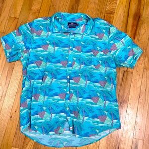 Men’s Vineyard Vines Slim fit Murray Hawaiian shirt size XL - EUC